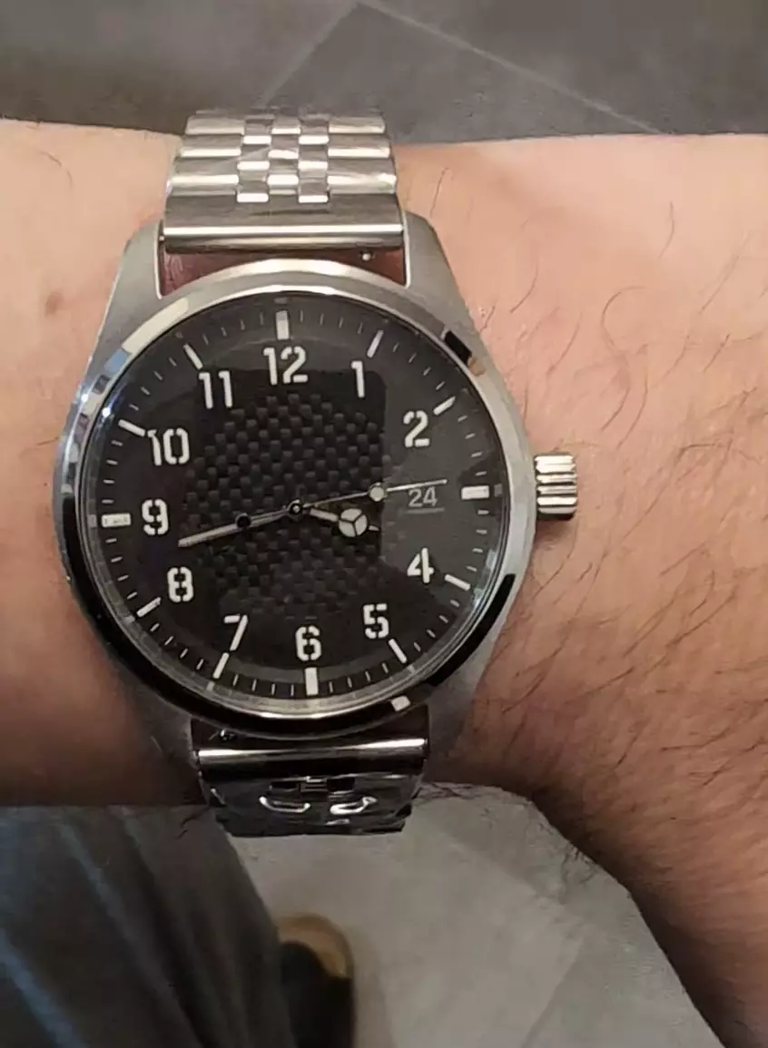 Momentum – Detail Handgelenk